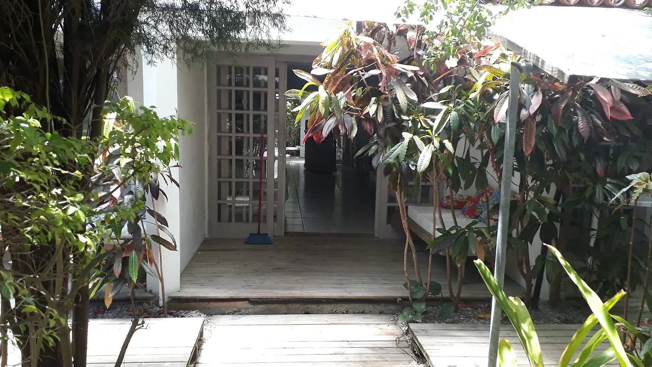 Отель Refugio De Canasvieiras Флорианополис Бразилия